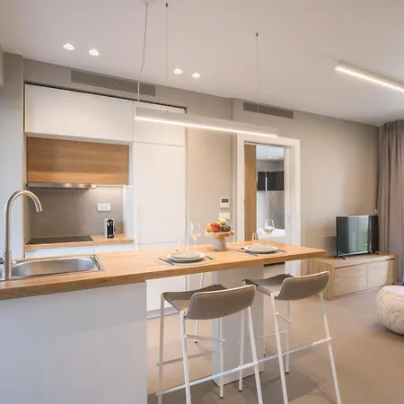 Noemie Luxury Aparthotel *